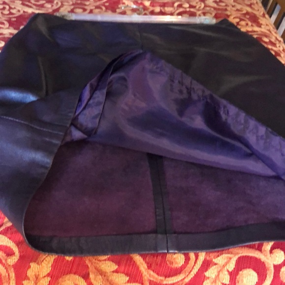 Soft Leather skirt. Eggplant purple color. - Picture 3 of 3